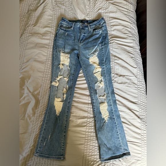 Judy Blue Womens Size 13/31 Ultra Distressed Stretch Denim Straight Fit Jeans - Picture 6 of 7